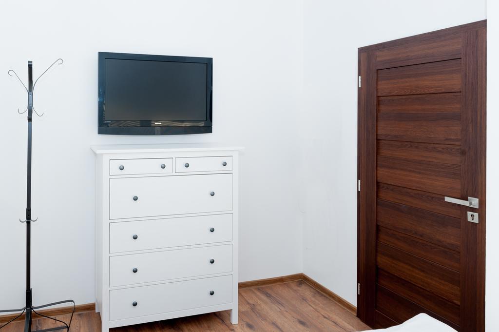 Villa Ladoven Luxusny Apartman 124M2 马汀 外观 照片